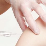 Reino Unido autorizó el uso de la vacuna de Moderna contra el Coronavirus 5