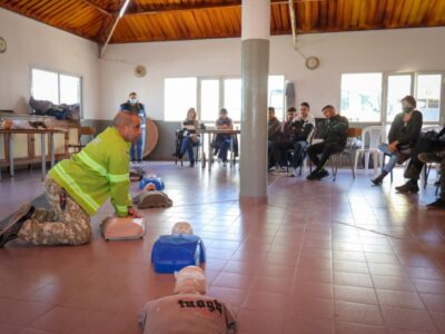 RCP: SAME y Defensa Civil capacitaron al personal de Veterinaria 2