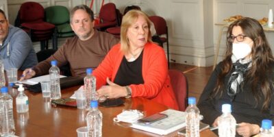 Gremios docentes se reunieron con Sileoni en La Plata 9