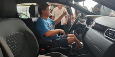 Miguel Ángel Guerra retiró su Duster de Pergamino Automotores 10